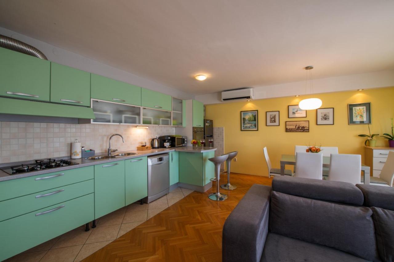Apartman Silvija Ösek Dış mekan fotoğraf