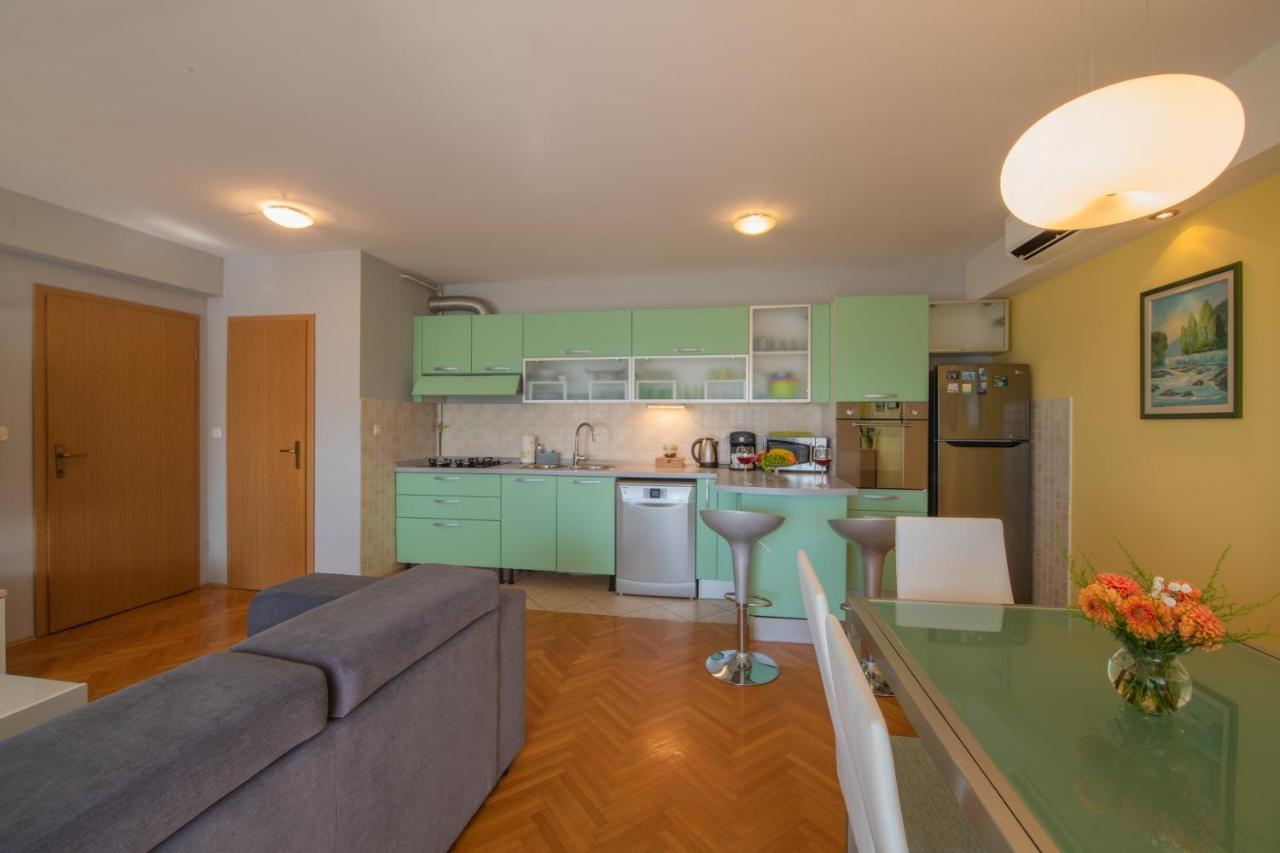 Apartman Silvija Ösek Dış mekan fotoğraf