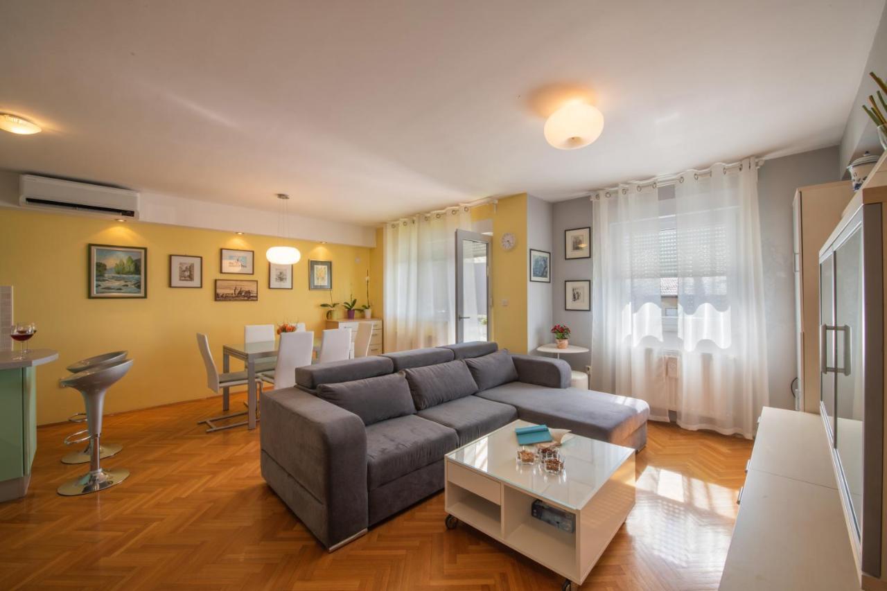 Apartman Silvija Ösek Dış mekan fotoğraf