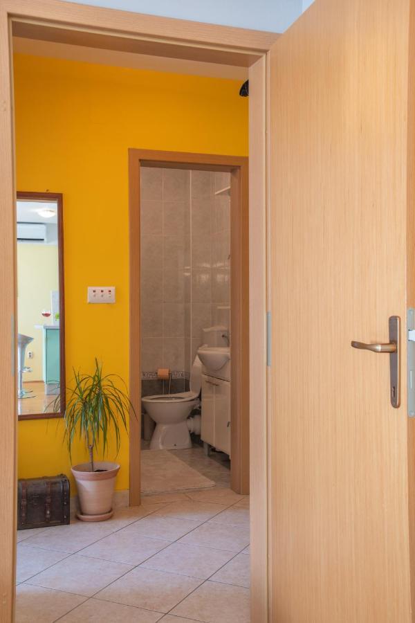 Apartman Silvija Ösek Dış mekan fotoğraf